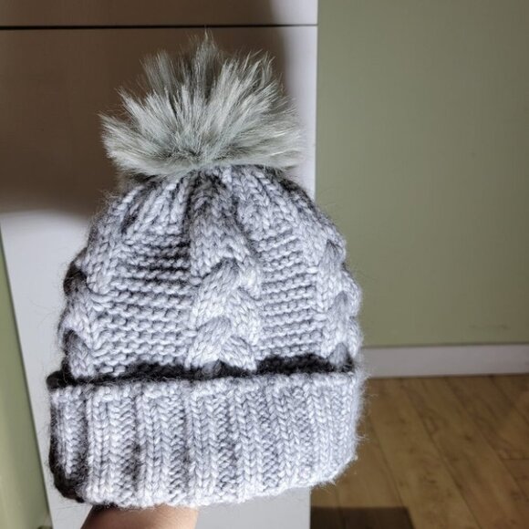 ❤️ 3 for $35 Wool hat toque pom pom puff detail  chunky knit wool blend - Picture 1 of 5